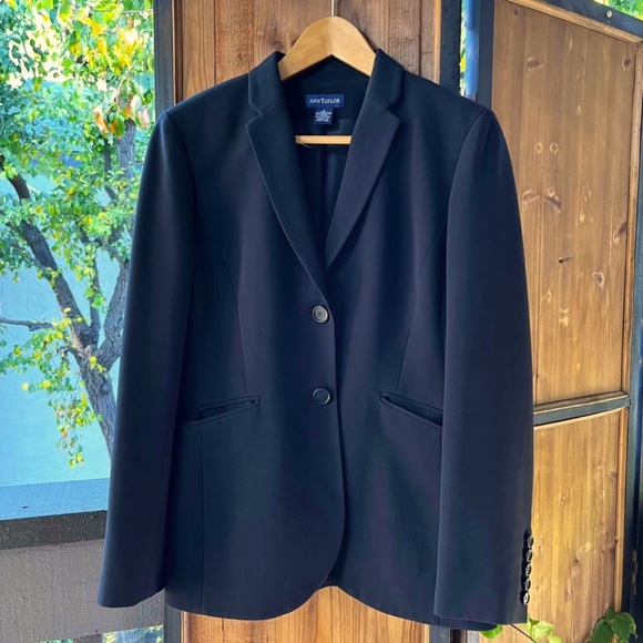 Anne Taylor • Black Blazer - Picture 1 of 3